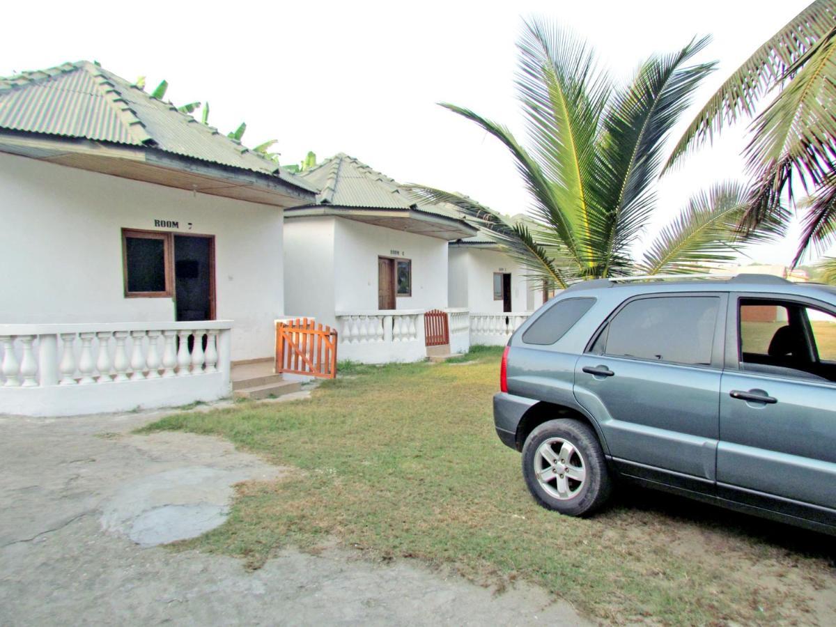 Comfort Beach Resort Biriwa 外观 照片